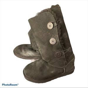 Authentic UGG Bailey boots women size 10